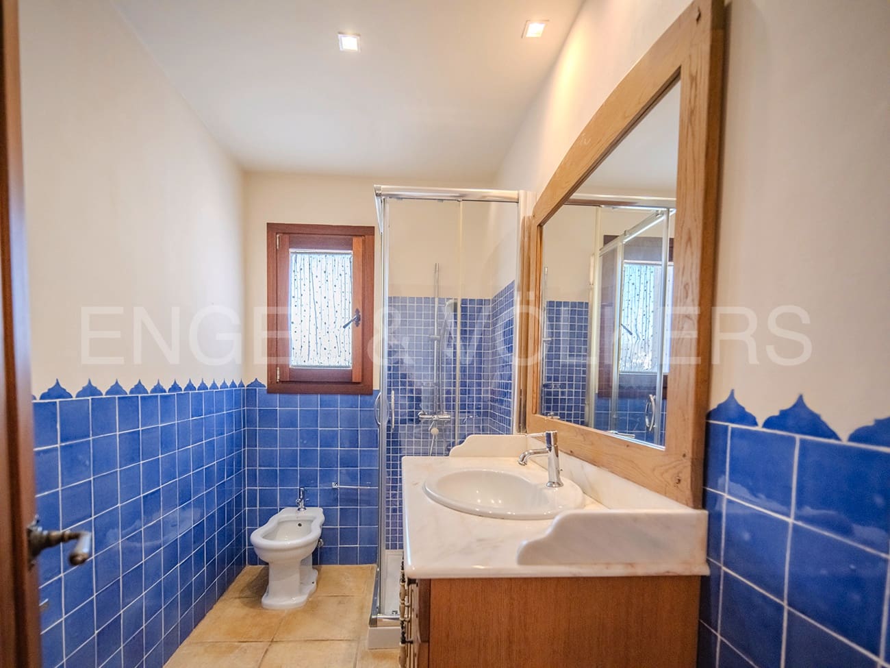 Villa til salgs i El Campello - € 1 190 000 (Ref: 8217893)