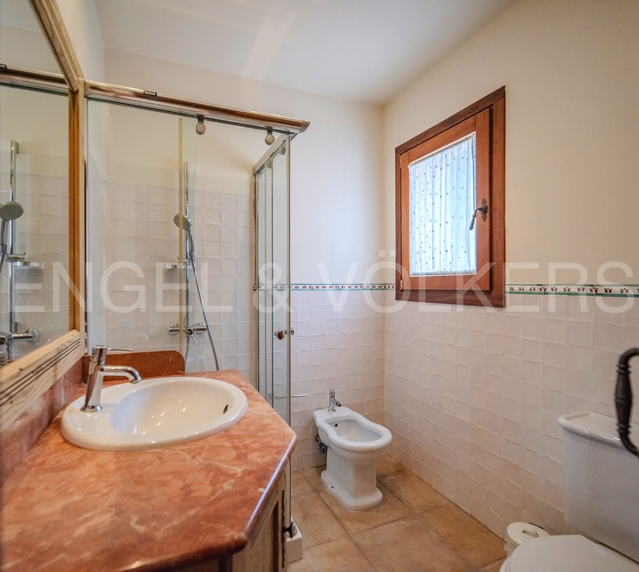 Villa til salgs i El Campello - € 1 190 000 (Ref: 8217893)