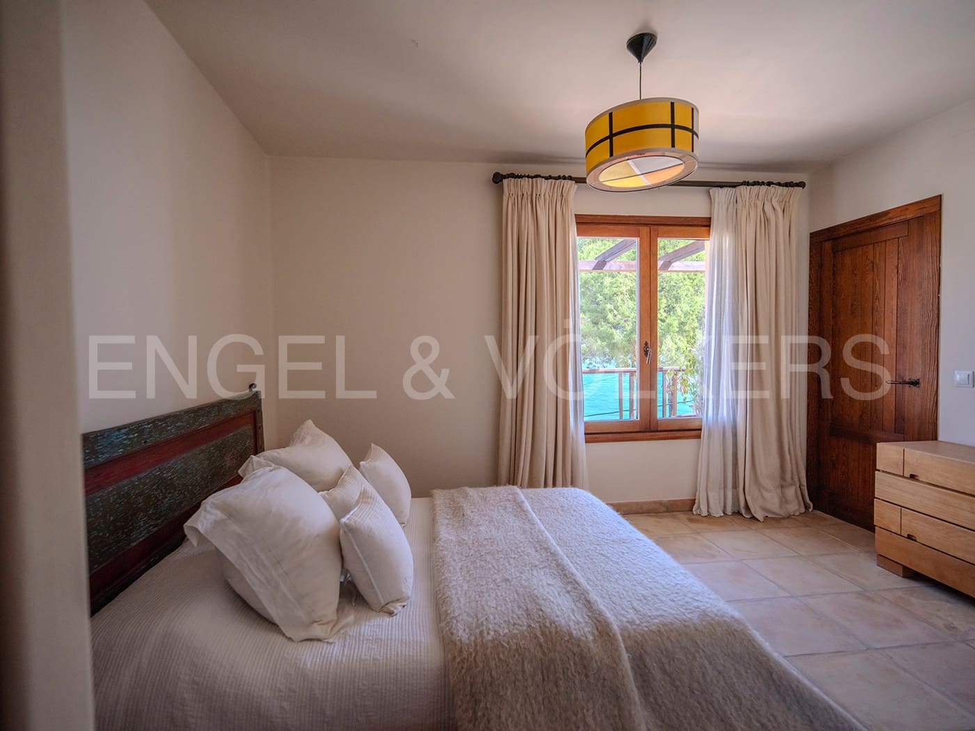 Villa til salgs i El Campello - € 1 190 000 (Ref: 8217893)