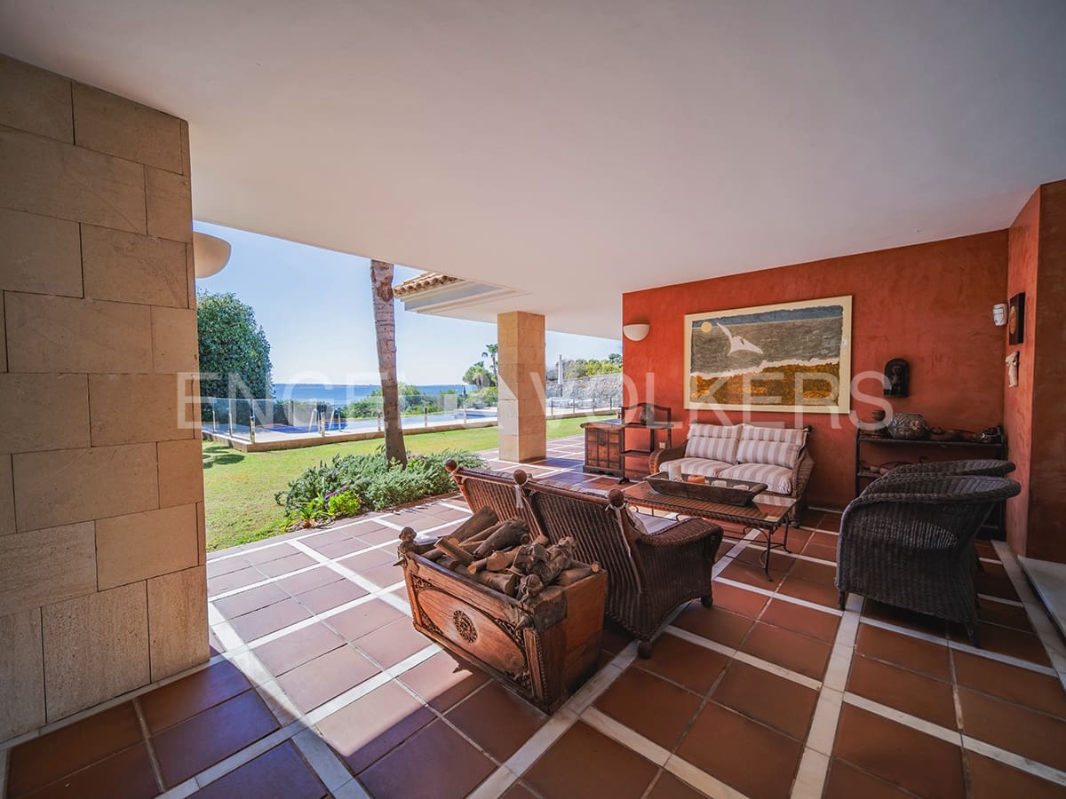 Villa til salg i Alicante by med swimmingpool garage - € 3.800.000 (Ref: 8277437)