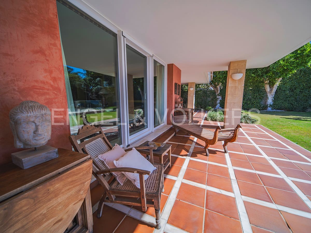 Villa til salg i Alicante by med swimmingpool garage - € 3.800.000 (Ref: 8277437)