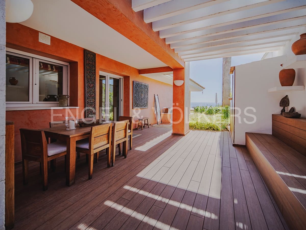 Villa til salg i Alicante by med swimmingpool garage - € 3.800.000 (Ref: 8277437)