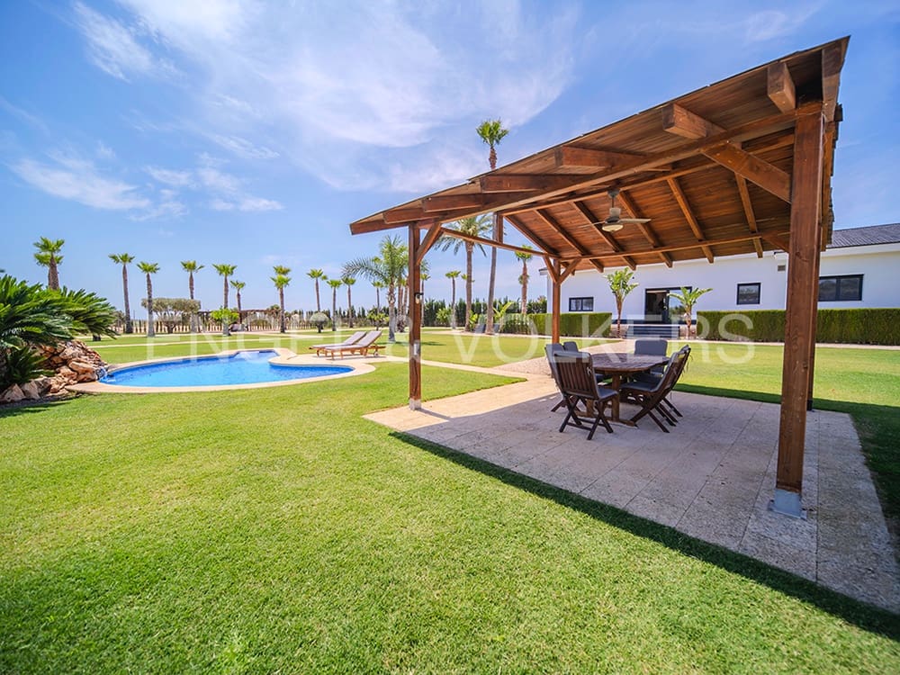 5 soveværelse Villa til salg i Elche / Elx med swimmingpool garage - € 1.100.000 (Ref: 8354686)