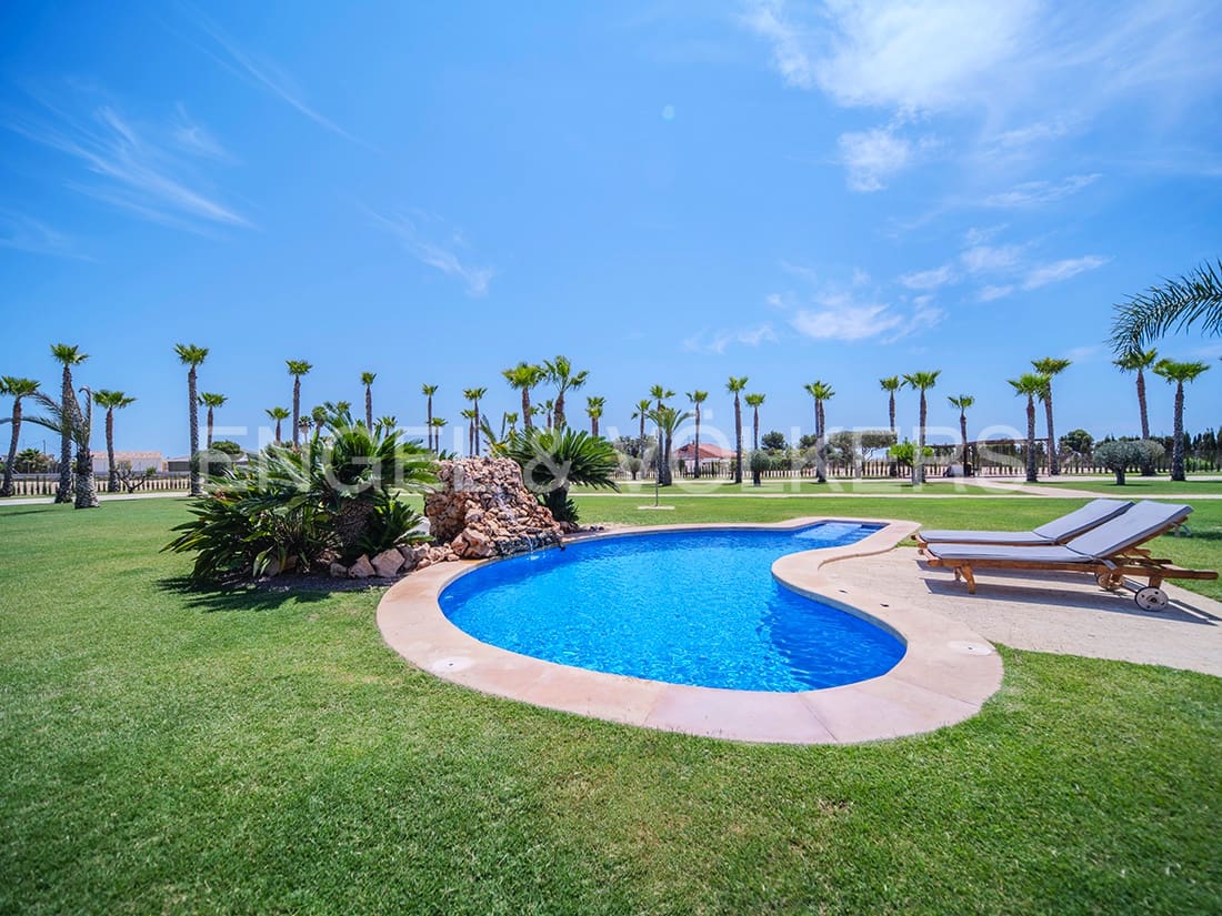 5 soveværelse Villa til salg i Elche / Elx med swimmingpool garage - € 1.100.000 (Ref: 8354686)
