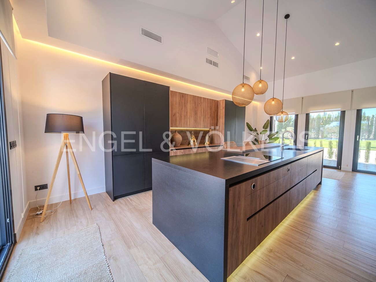 5 soveværelse Villa til salg i Elche / Elx med swimmingpool garage - € 1.100.000 (Ref: 8354686)