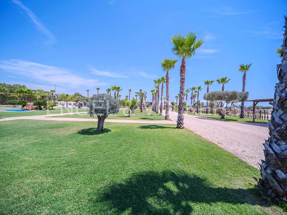 5 soveværelse Villa til salg i Elche / Elx med swimmingpool garage - € 1.100.000 (Ref: 8354686)