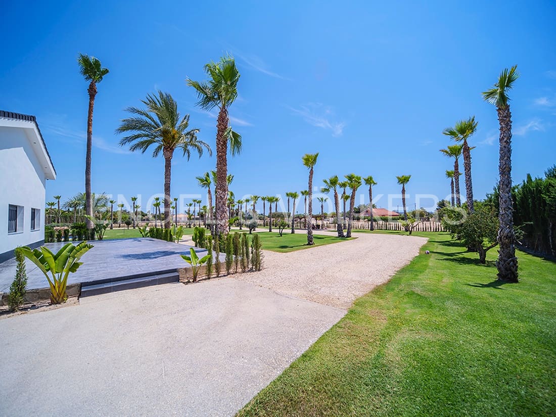 5 soveværelse Villa til salg i Elche / Elx med swimmingpool garage - € 1.100.000 (Ref: 8354686)