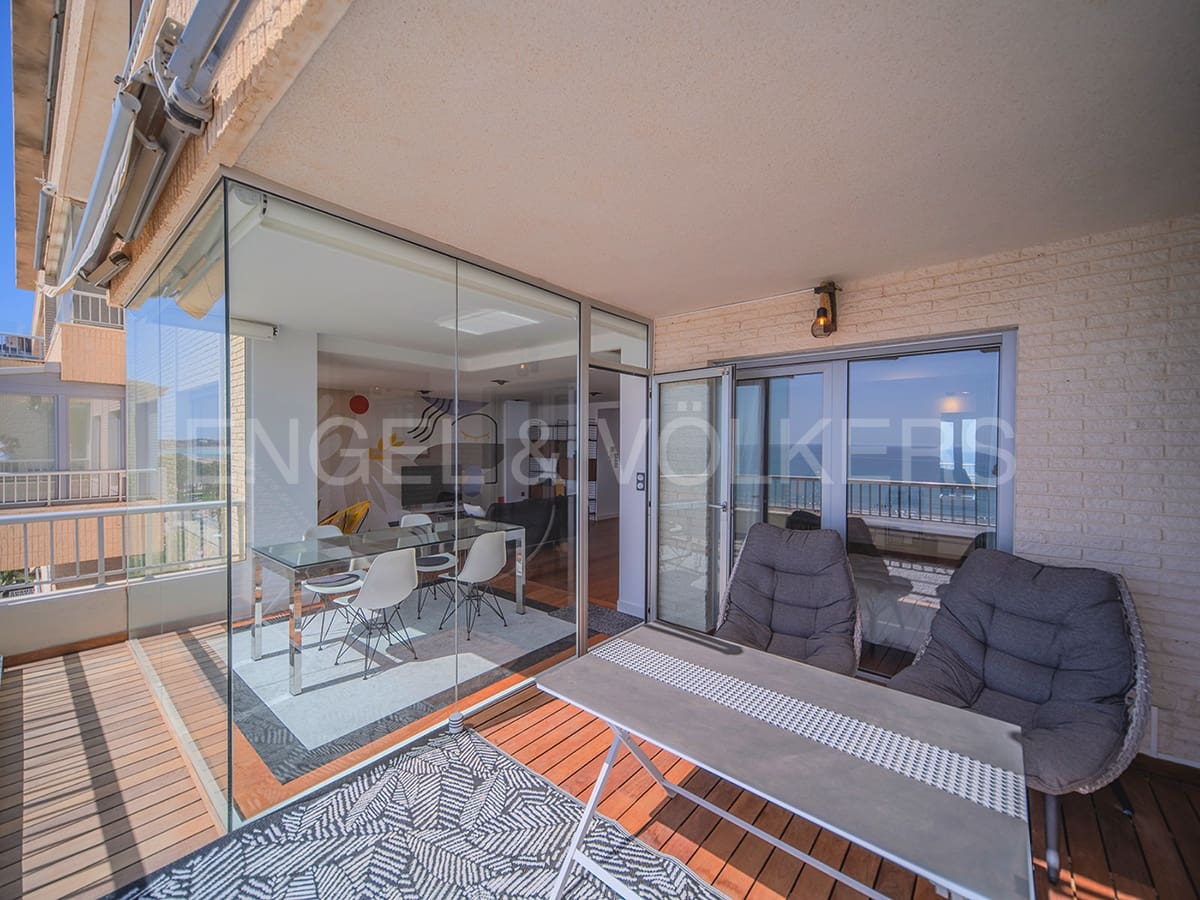 2 Zimmer Apartment zu verkaufen in Alicante / Alacant Stadt mit Pool Garage - 1.100.000 € (Ref: 8397181)