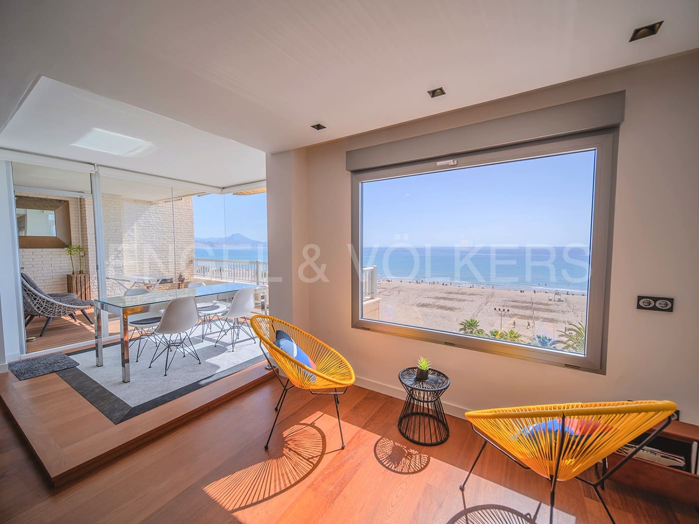2 Zimmer Apartment zu verkaufen in Alicante / Alacant Stadt mit Pool Garage - 1.100.000 € (Ref: 8397181)