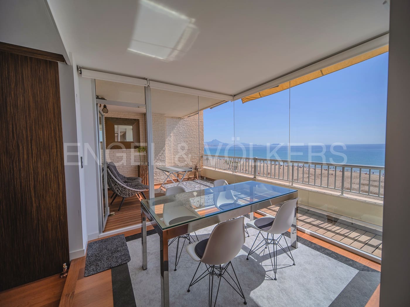 2 Zimmer Apartment zu verkaufen in Alicante / Alacant Stadt mit Pool Garage - 1.100.000 € (Ref: 8397181)