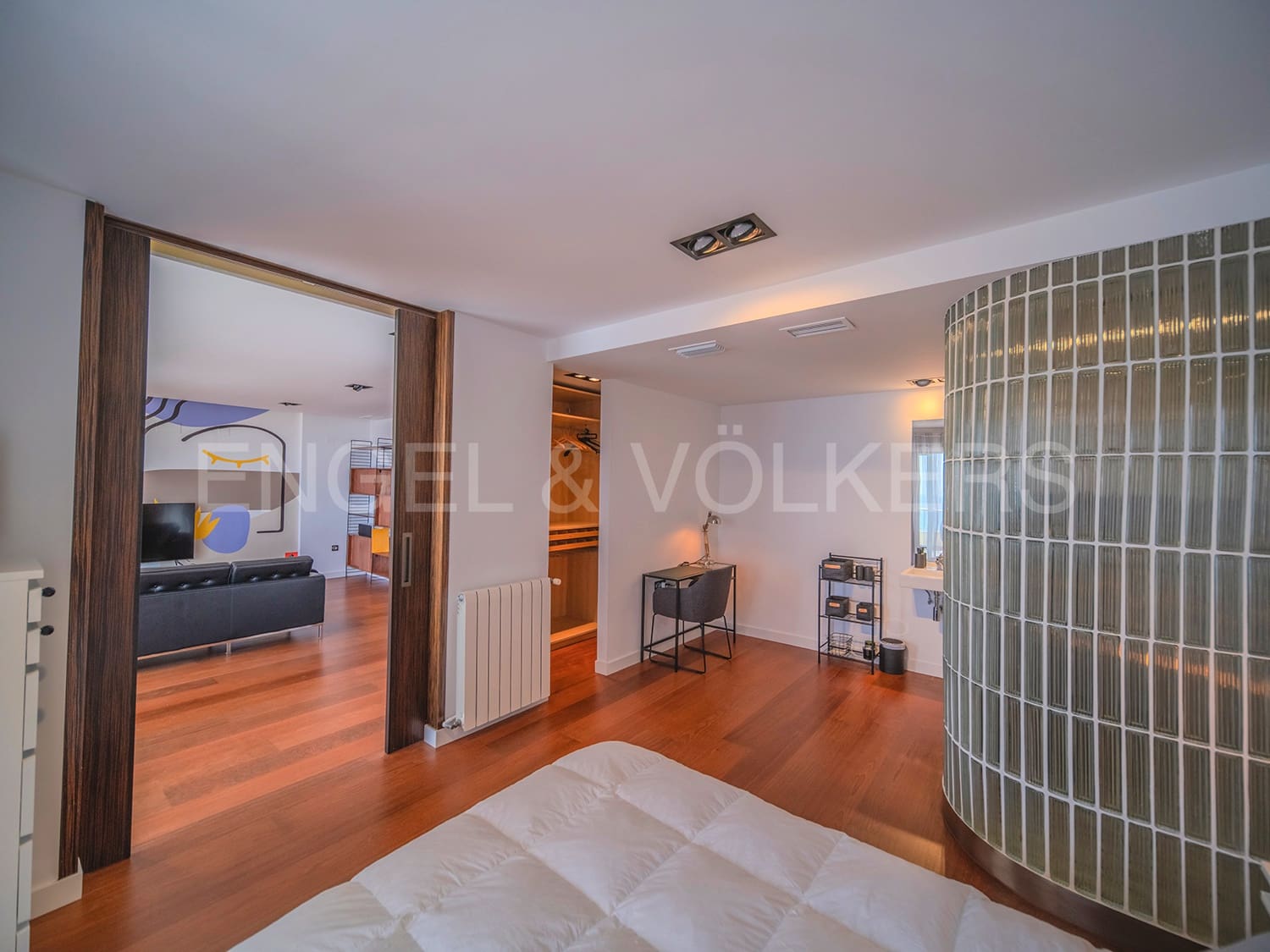 2 Zimmer Apartment zu verkaufen in Alicante / Alacant Stadt mit Pool Garage - 1.100.000 € (Ref: 8397181)