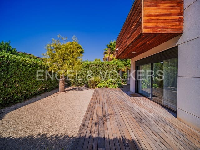 3 makuuhuone Paritalo myytävänä paikassa Vistahermosa, Alicante kaupunki mukana uima-altaan 
autotalli - 1 100 000 € (Ref: 8479676)