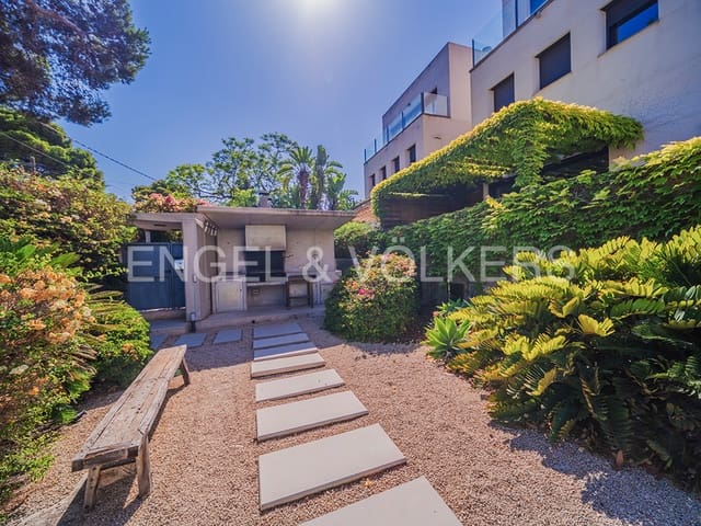 3 makuuhuone Paritalo myytävänä paikassa Vistahermosa, Alicante kaupunki mukana uima-altaan 
autotalli - 1 100 000 € (Ref: 8479676)