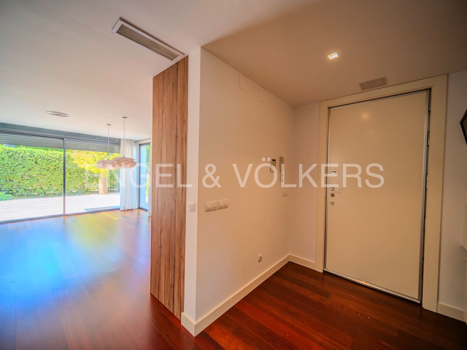 3 soveværelse Semi-Rækkehus til salg i Alicante by med swimmingpool garage - € 1.100.000 (Ref: 8479676)