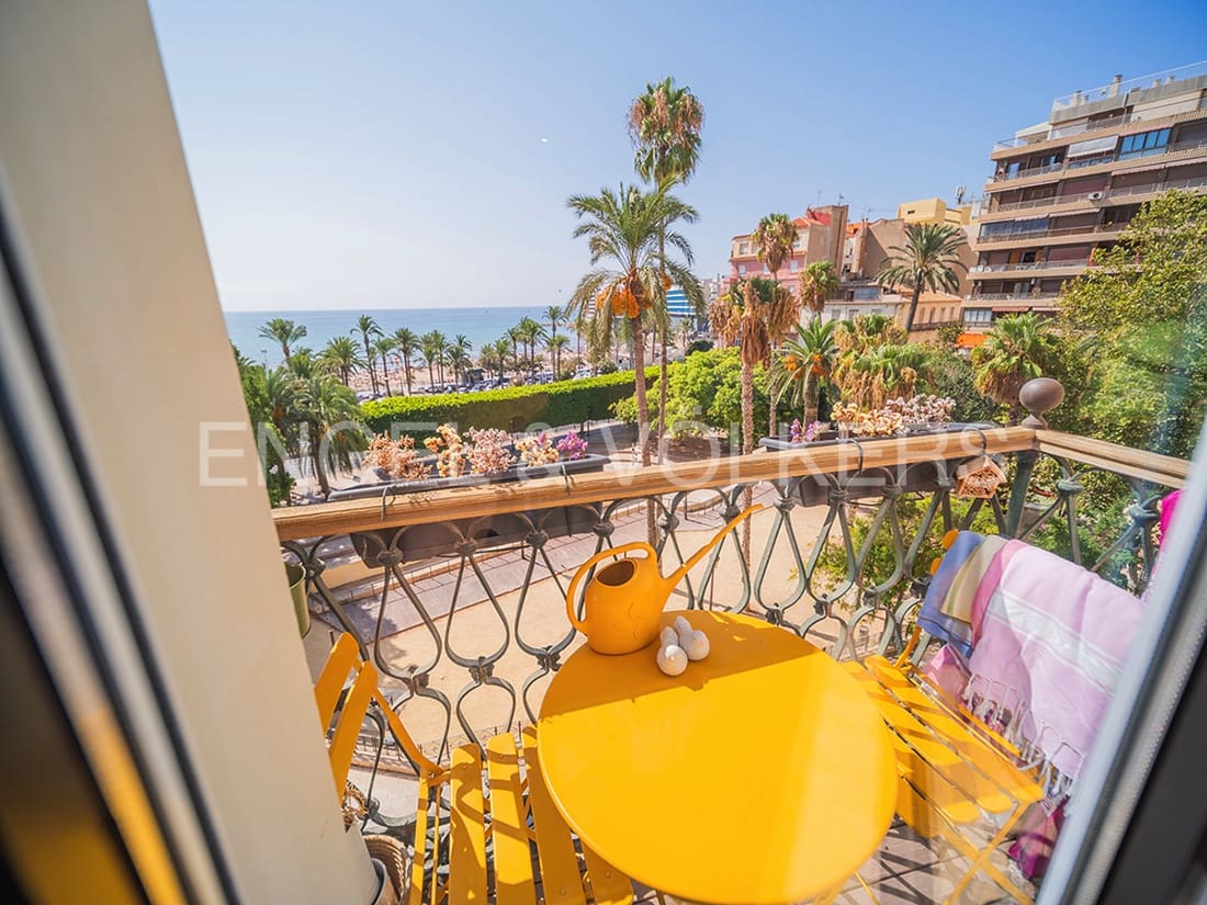 4 bedroom Apartment for sale in Alicante / Alacant city - € 875,000 (Ref: 8494070)