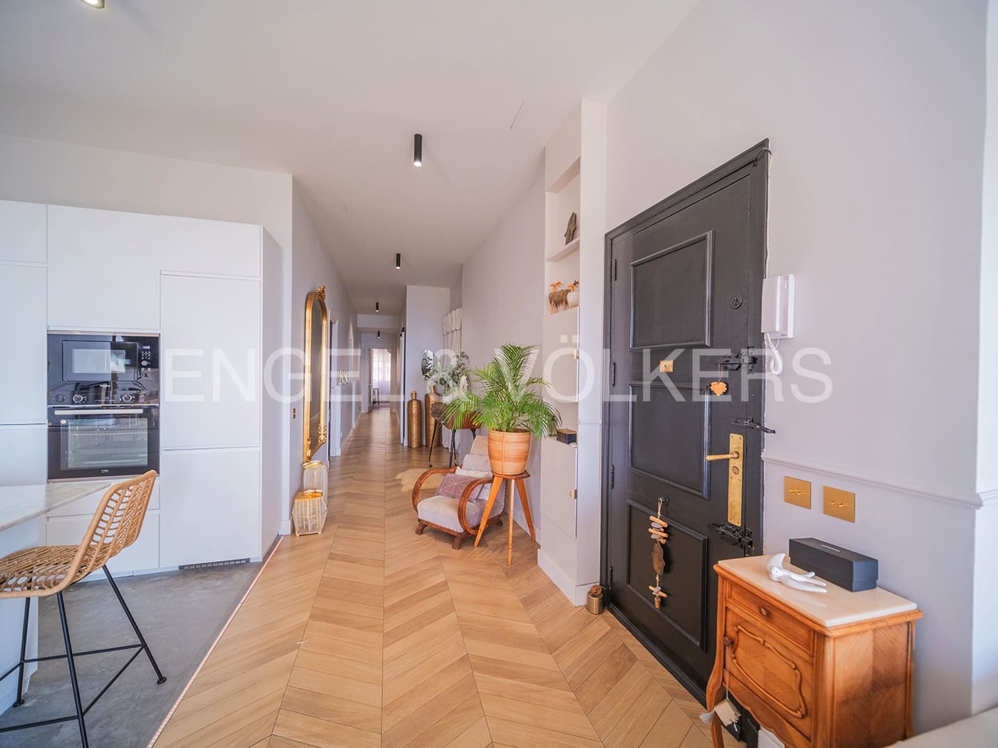 4 bedroom Apartment for sale in Alicante / Alacant city - € 875,000 (Ref: 8494070)