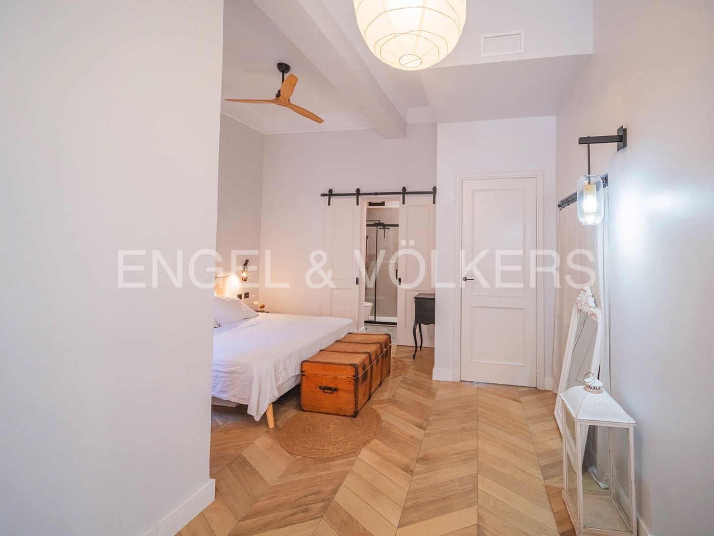 4 bedroom Apartment for sale in Alicante / Alacant city - € 875,000 (Ref: 8494070)