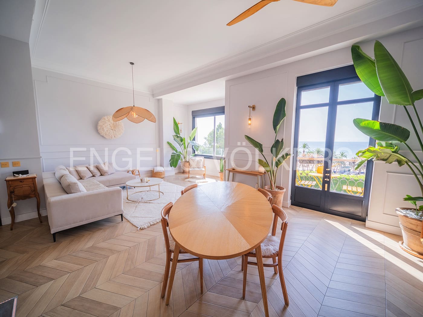 4 bedroom Apartment for sale in Alicante / Alacant city - € 875,000 (Ref: 8494070)