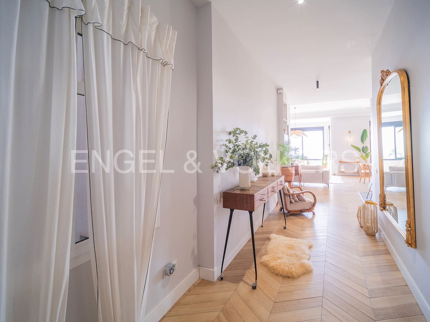 4 bedroom Apartment for sale in Alicante / Alacant city - € 875,000 (Ref: 8494070)