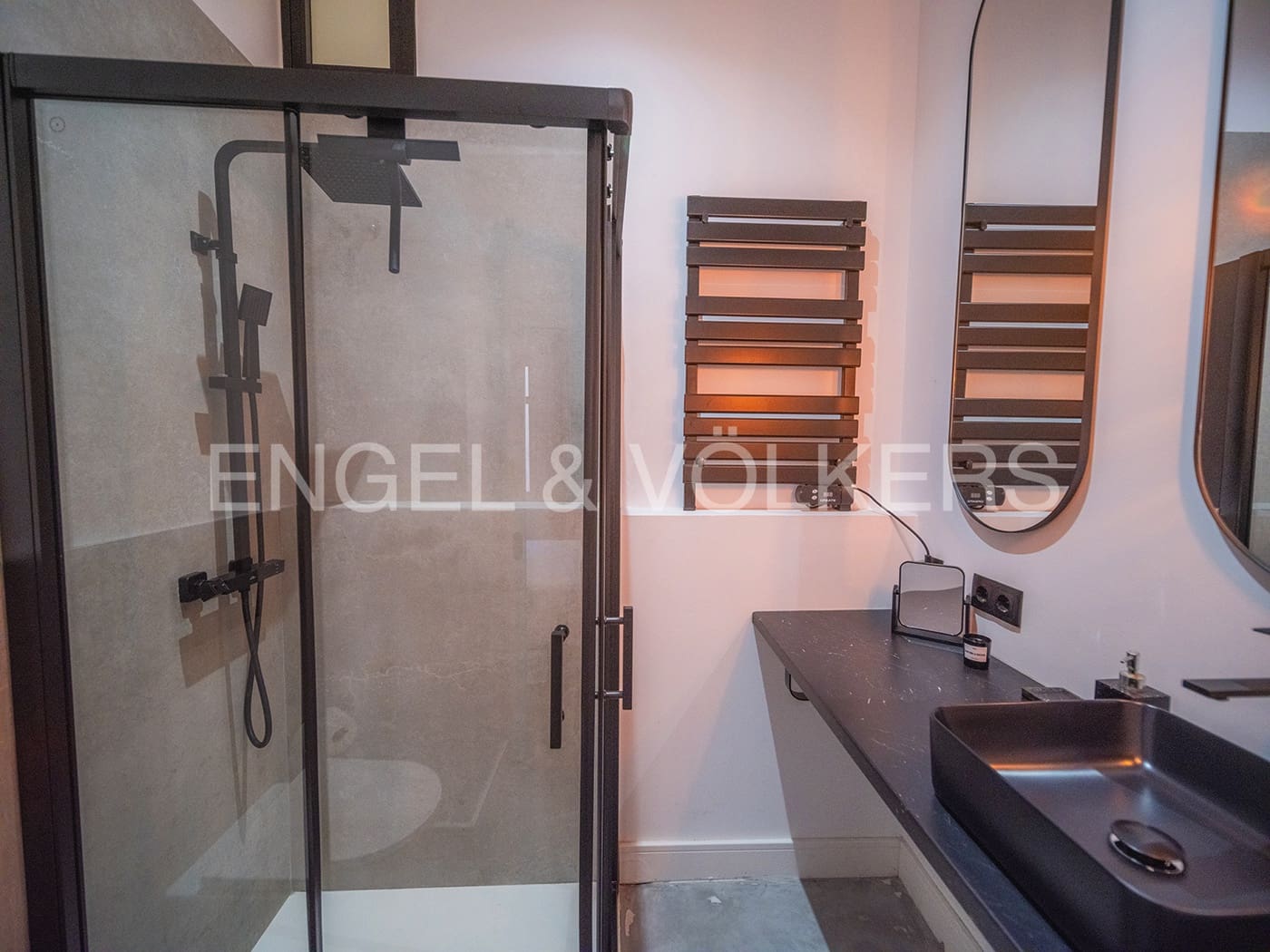 4 bedroom Apartment for sale in Alicante / Alacant city - € 875,000 (Ref: 8494070)