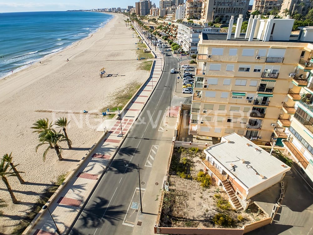 3 soveværelse Villa til salg i El Campello med swimmingpool garage - € 1.650.000 (Ref: 8600894)