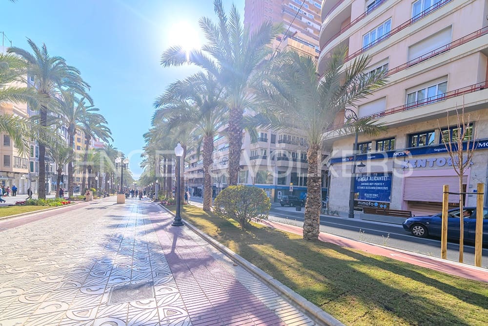 3 quarto Penthouse para venda em Alicante cidade - 1 350 000 € (Ref: 8661508)