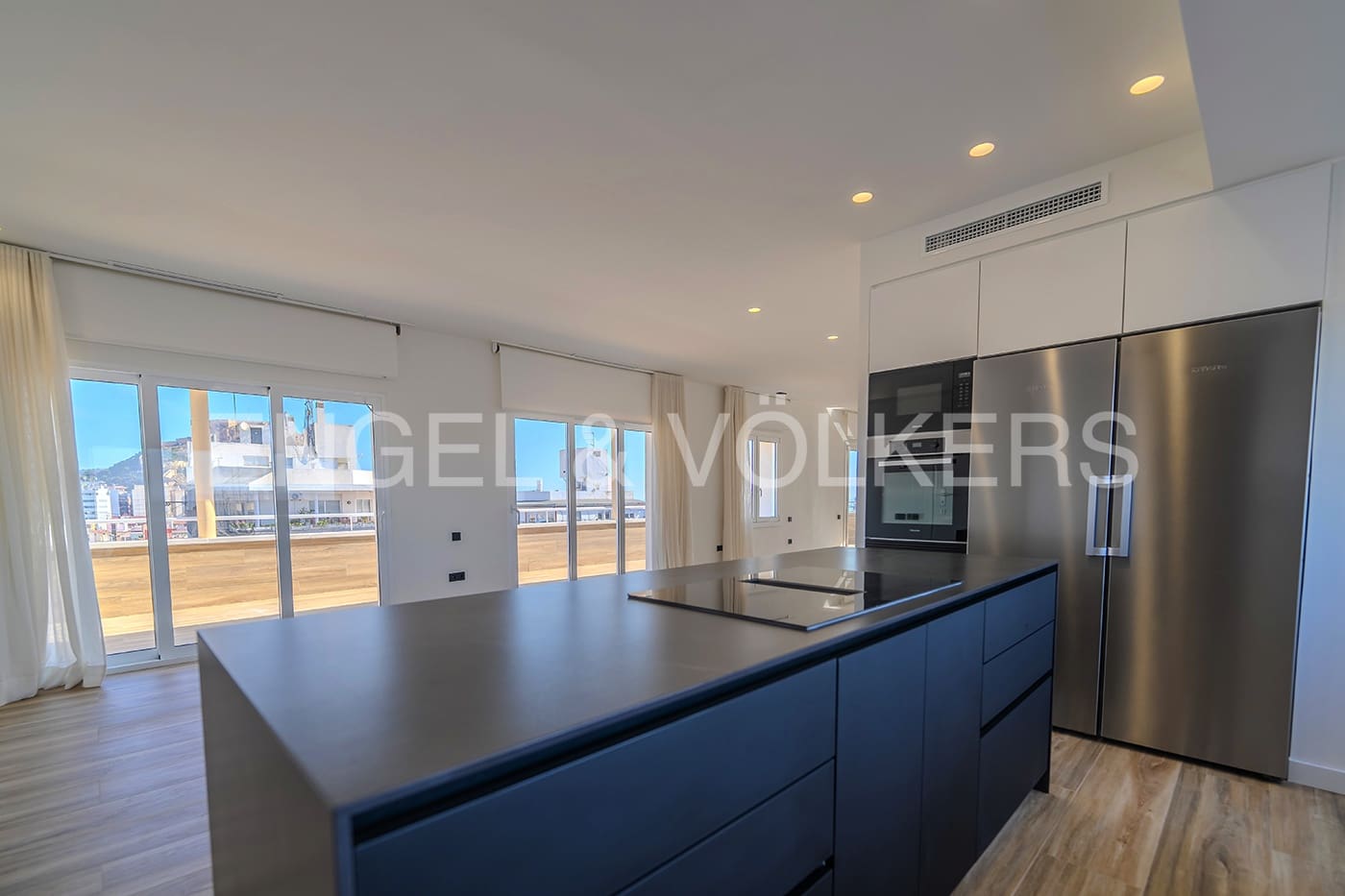 3 quarto Penthouse para venda em Alicante cidade - 1 350 000 € (Ref: 8661508)