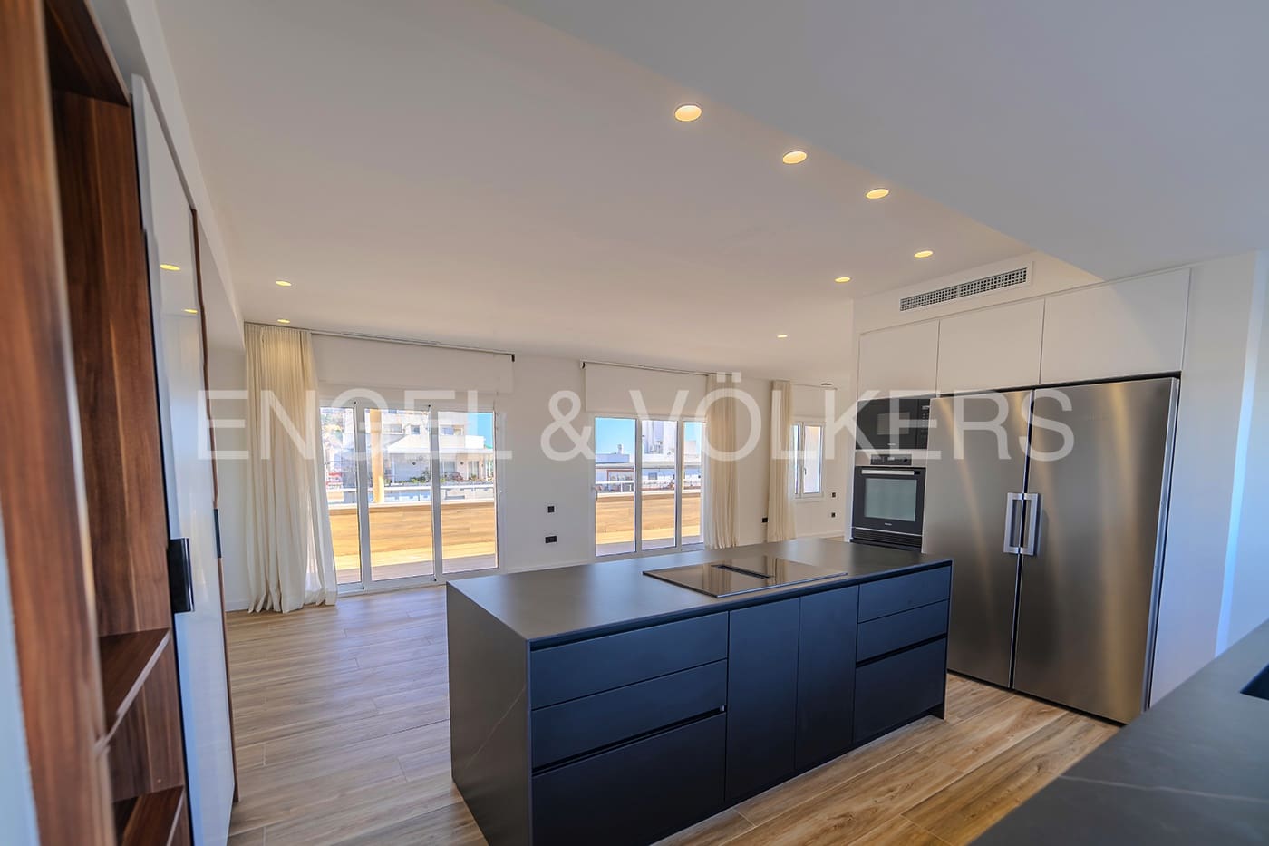 3 quarto Penthouse para venda em Alicante cidade - 1 350 000 € (Ref: 8661508)