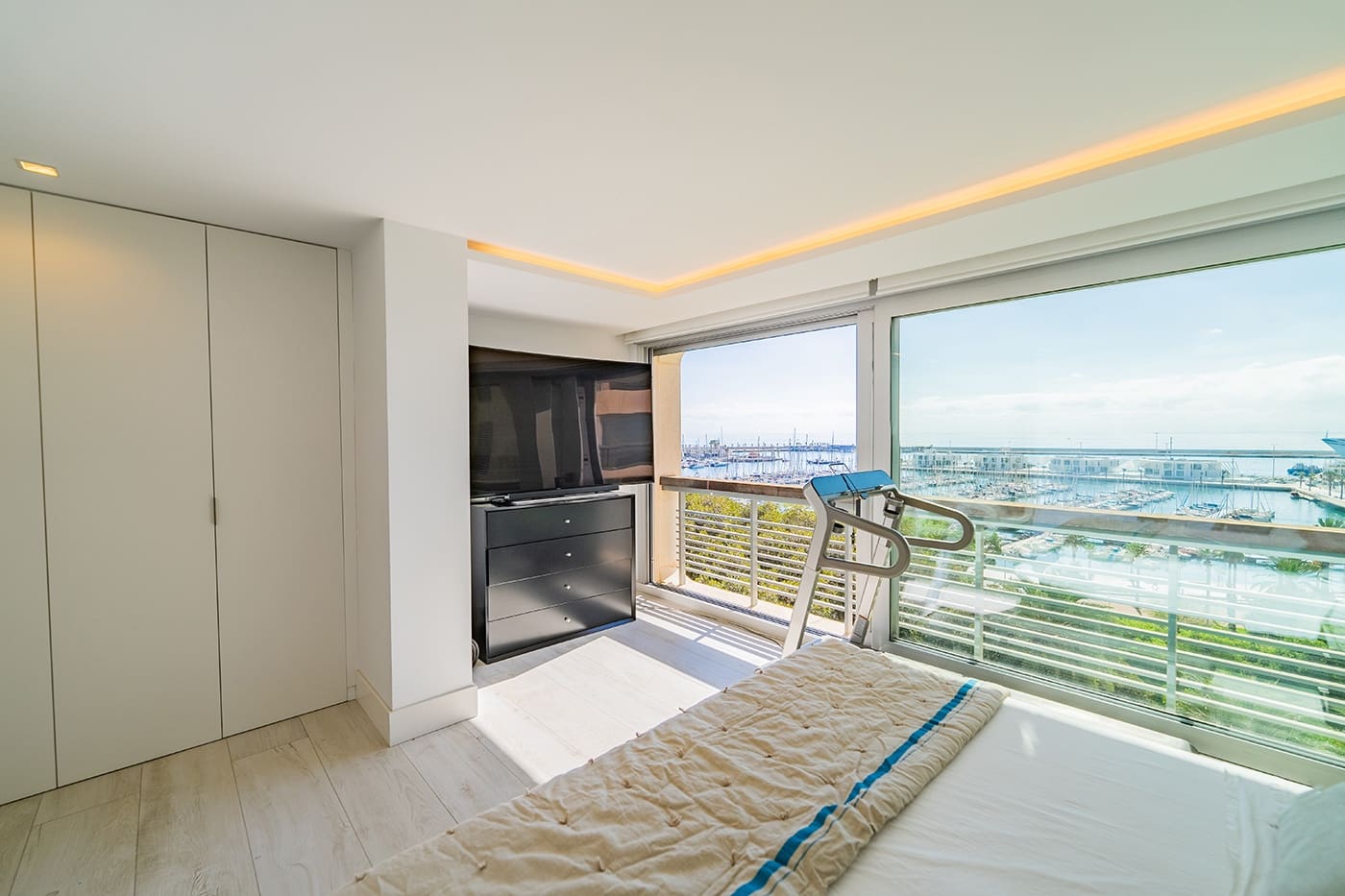 4 soverom Leilighet til salgs i Alicante by med garasje - € 1 590 000 (Ref: 8678915)