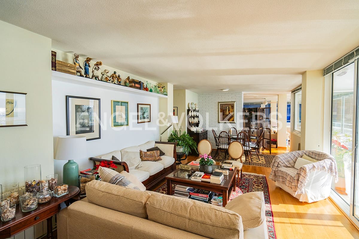 4 camera da letto Appartamento in vendita in Alicante citta con garage - 649.000 € (Rif: 8707482)