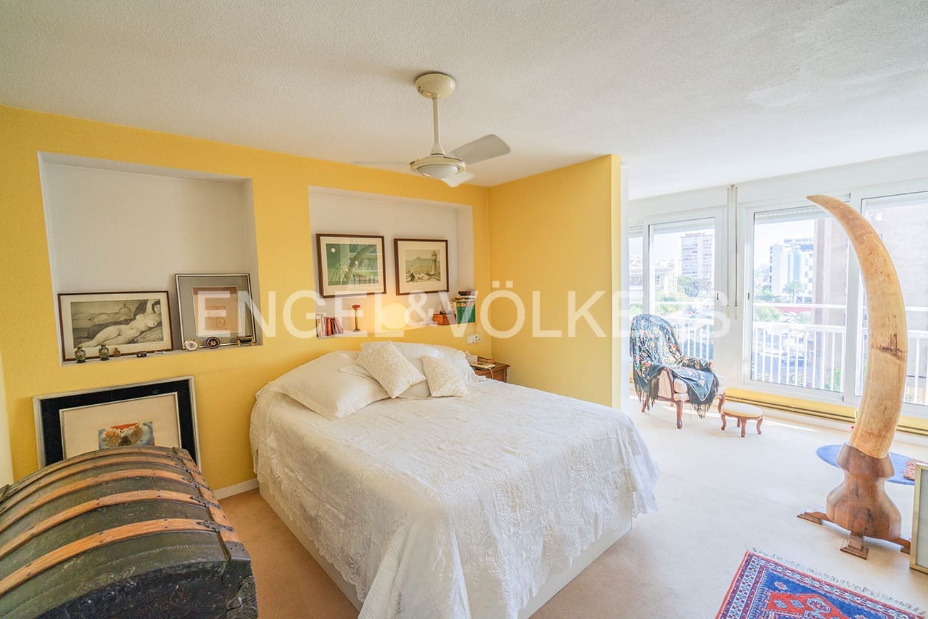 4 camera da letto Appartamento in vendita in Alicante citta con garage - 649.000 € (Rif: 8707482)