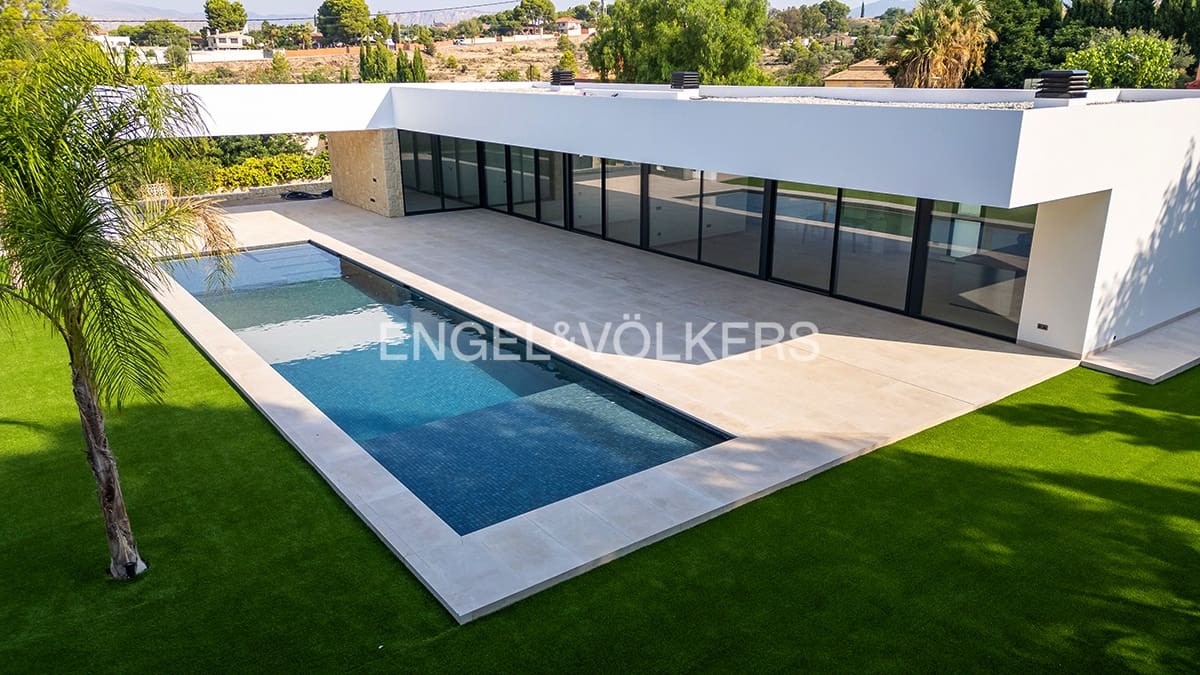 3 soveværelse Villa til salg i Busot med swimmingpool garage - € 850.000 (Ref: 8708326)