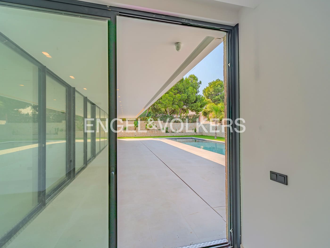 3 soveværelse Villa til salg i Busot med swimmingpool garage - € 850.000 (Ref: 8708326)