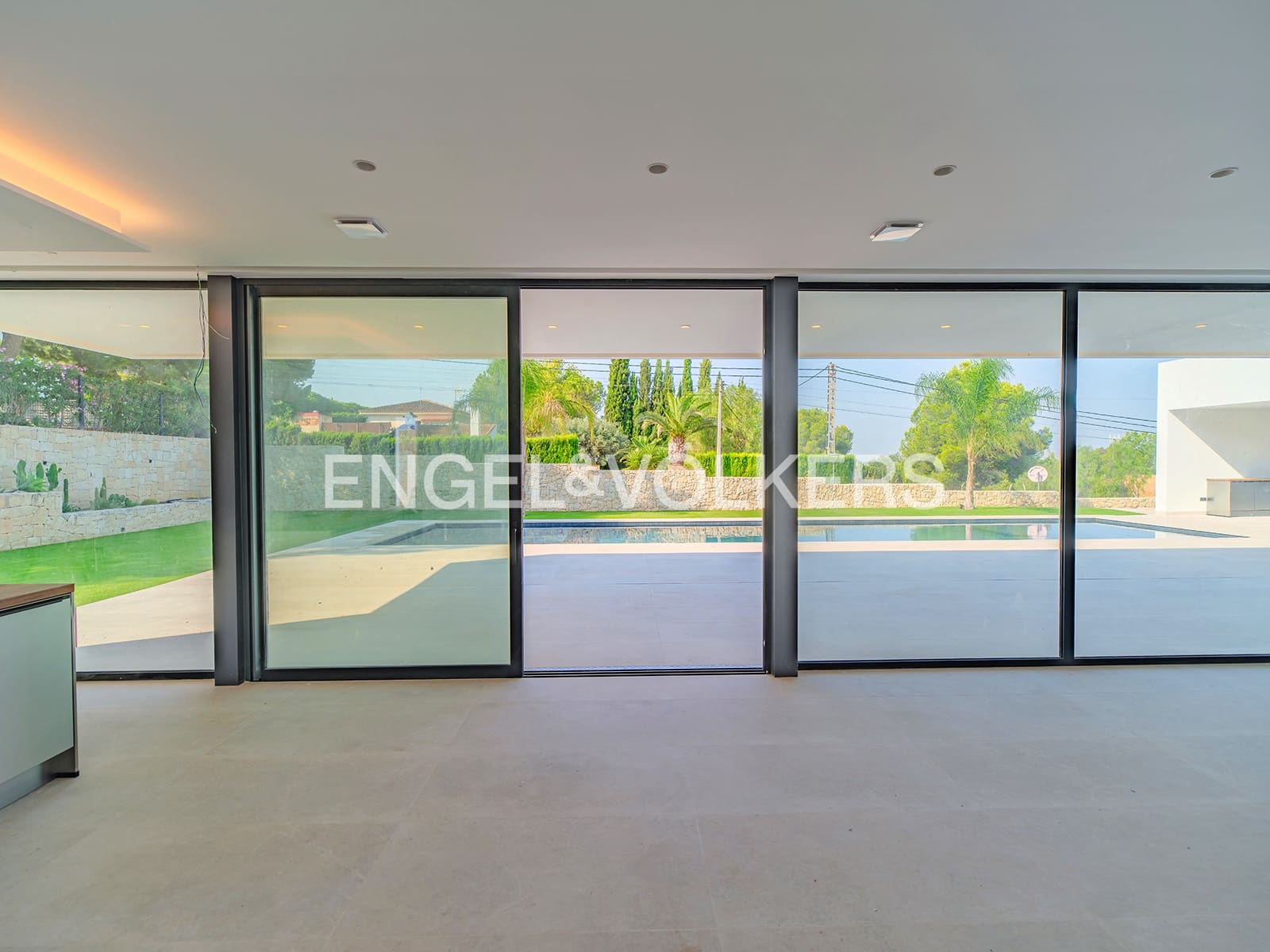 3 soveværelse Villa til salg i Busot med swimmingpool garage - € 850.000 (Ref: 8708326)