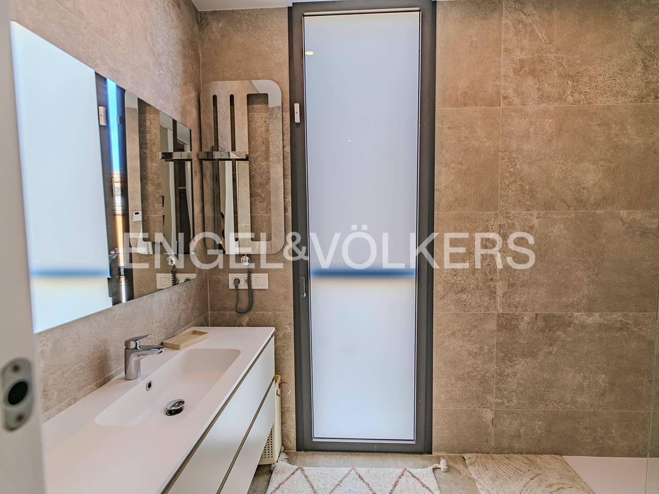 4 soverom Villa til salgs i Alicante by med svømmebasseng garasje - € 3 150 000 (Ref: 8762605)