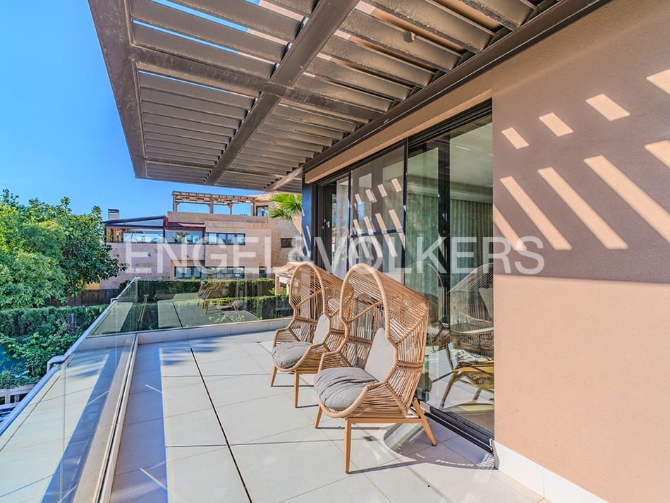 4 soverom Villa til salgs i Alicante by med svømmebasseng garasje - € 3 150 000 (Ref: 8762605)