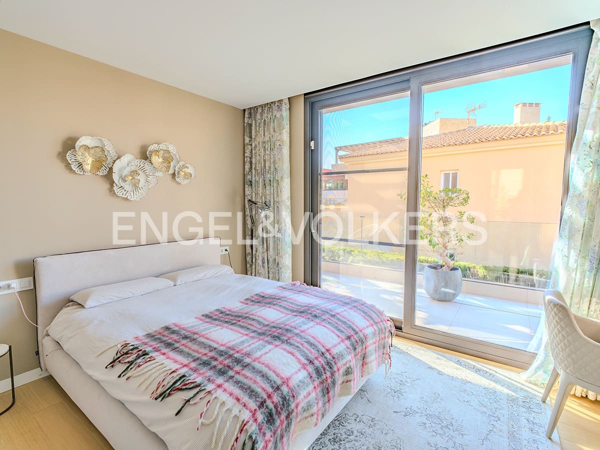 4 soverom Villa til salgs i Alicante by med svømmebasseng garasje - € 3 150 000 (Ref: 8762605)