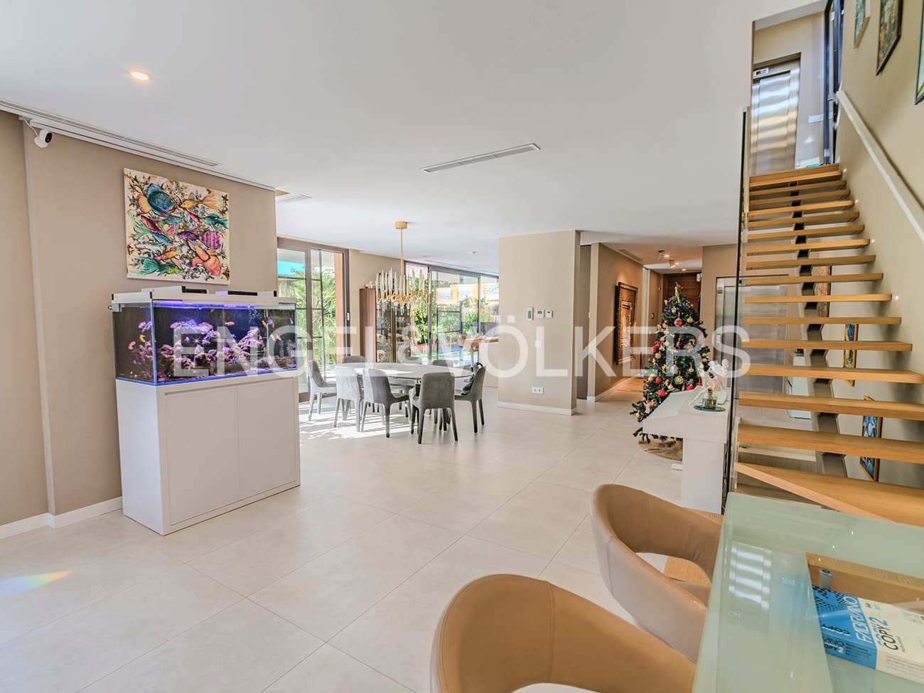 4 soverom Villa til salgs i Alicante by med svømmebasseng garasje - € 3 150 000 (Ref: 8762605)