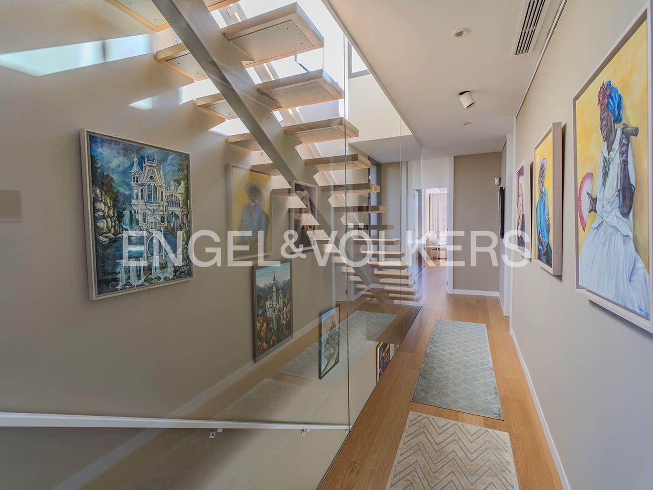 4 soverom Villa til salgs i Alicante by med svømmebasseng garasje - € 3 150 000 (Ref: 8762605)