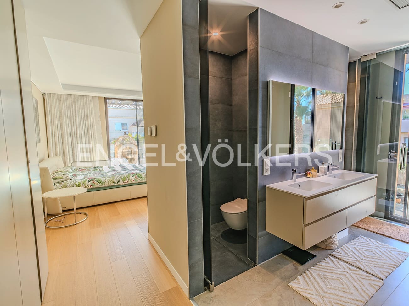 4 soverom Villa til salgs i Alicante by med svømmebasseng garasje - € 3 150 000 (Ref: 8762605)