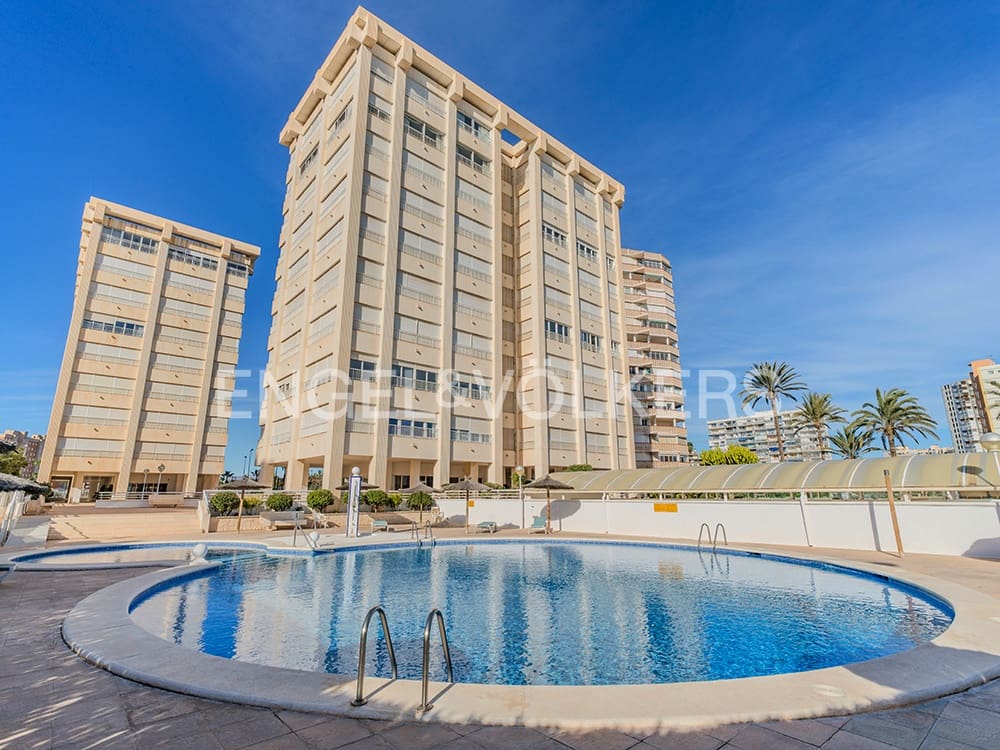 5 soveværelse Lejlighed til salg i Alicante by med swimmingpool garage - € 1.300.000 (Ref: 8762640)