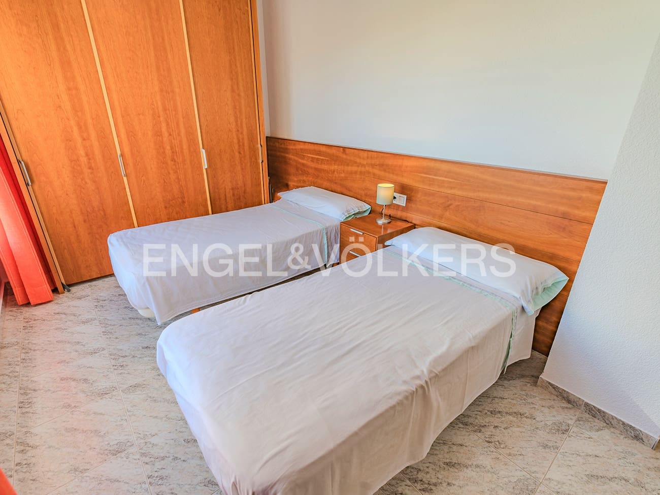 5 soveværelse Lejlighed til salg i Alicante by med swimmingpool garage - € 1.300.000 (Ref: 8762640)