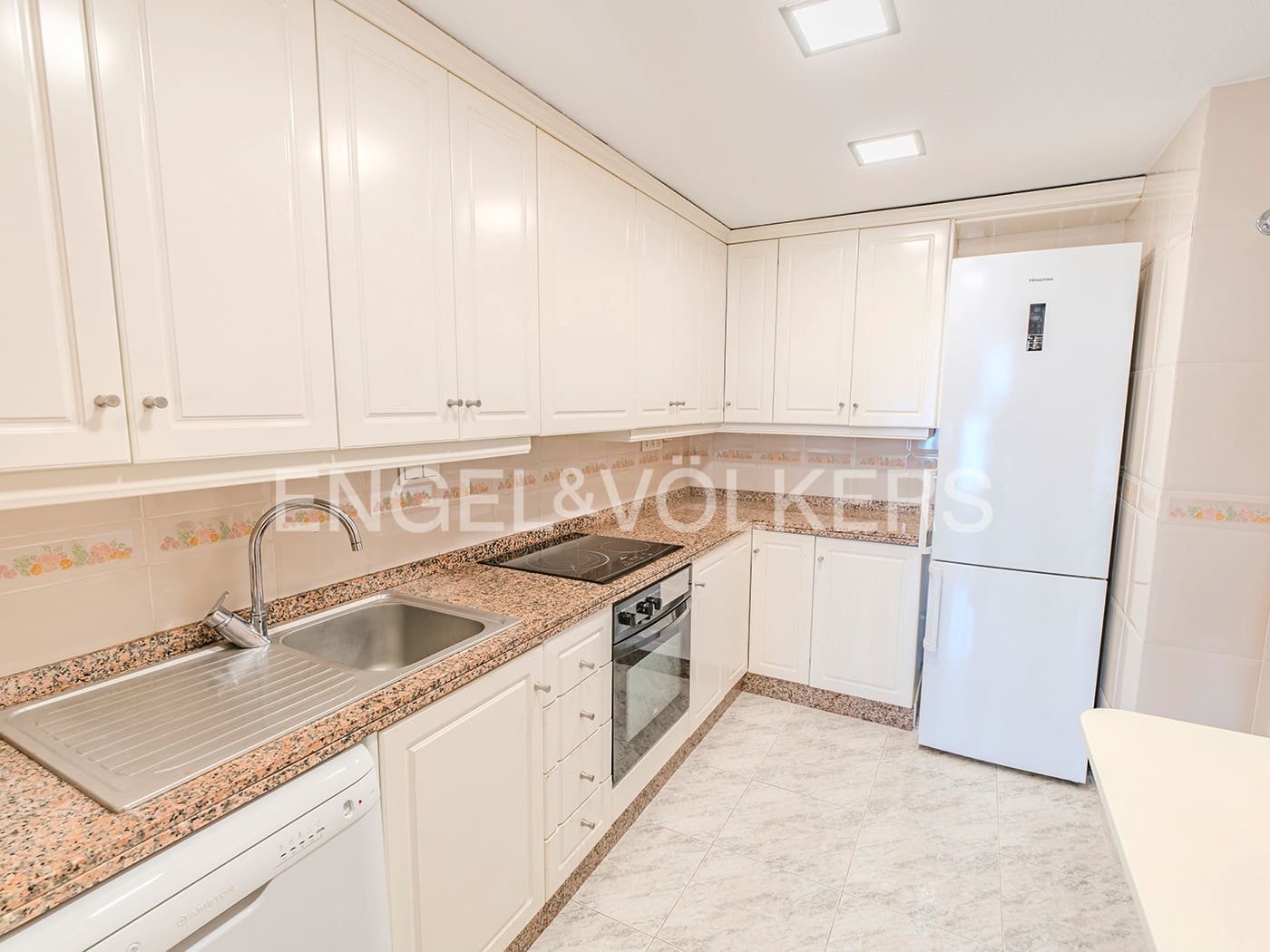 5 soveværelse Lejlighed til salg i Alicante by med swimmingpool garage - € 1.300.000 (Ref: 8762640)