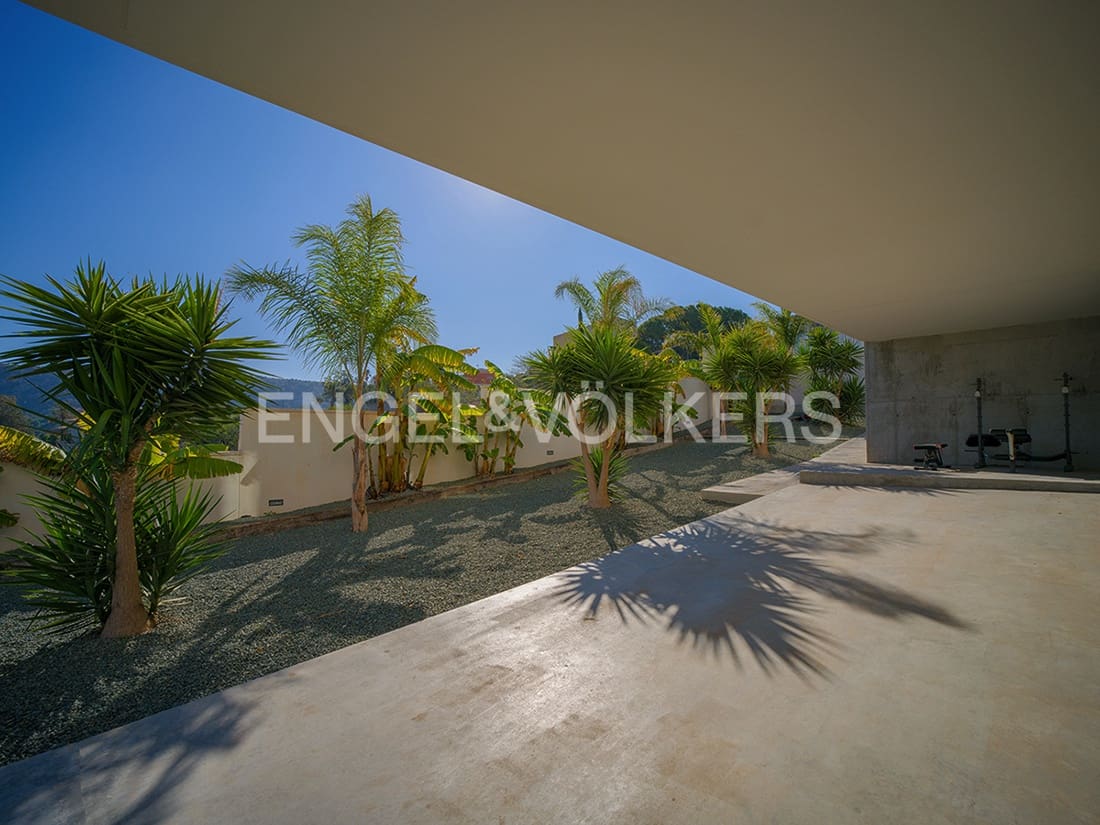 5 soveværelse Villa til salg i Alicante by med swimmingpool garage - € 2.100.000 (Ref: 8762651)