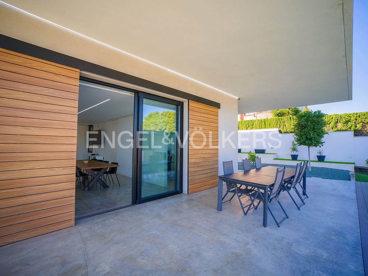 5 soveværelse Villa til salg i Alicante by med swimmingpool garage - € 2.100.000 (Ref: 8762651)