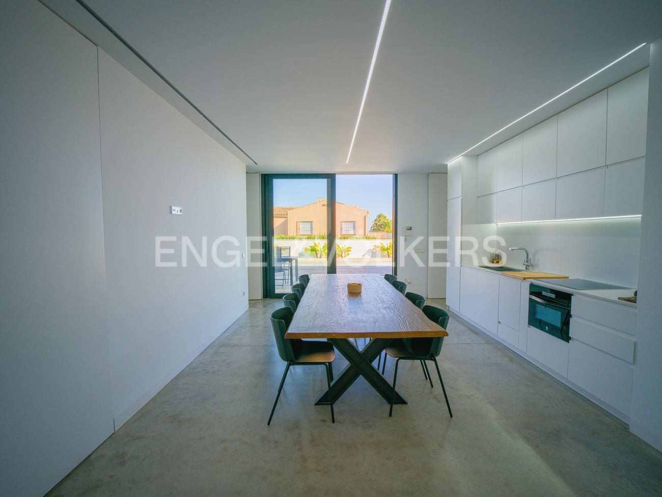 5 soveværelse Villa til salg i Alicante by med swimmingpool garage - € 2.100.000 (Ref: 8762651)