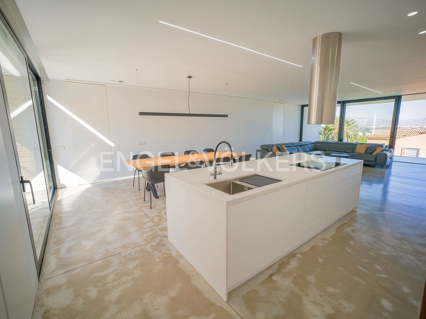 5 soveværelse Villa til salg i Alicante by med swimmingpool garage - € 2.100.000 (Ref: 8762651)