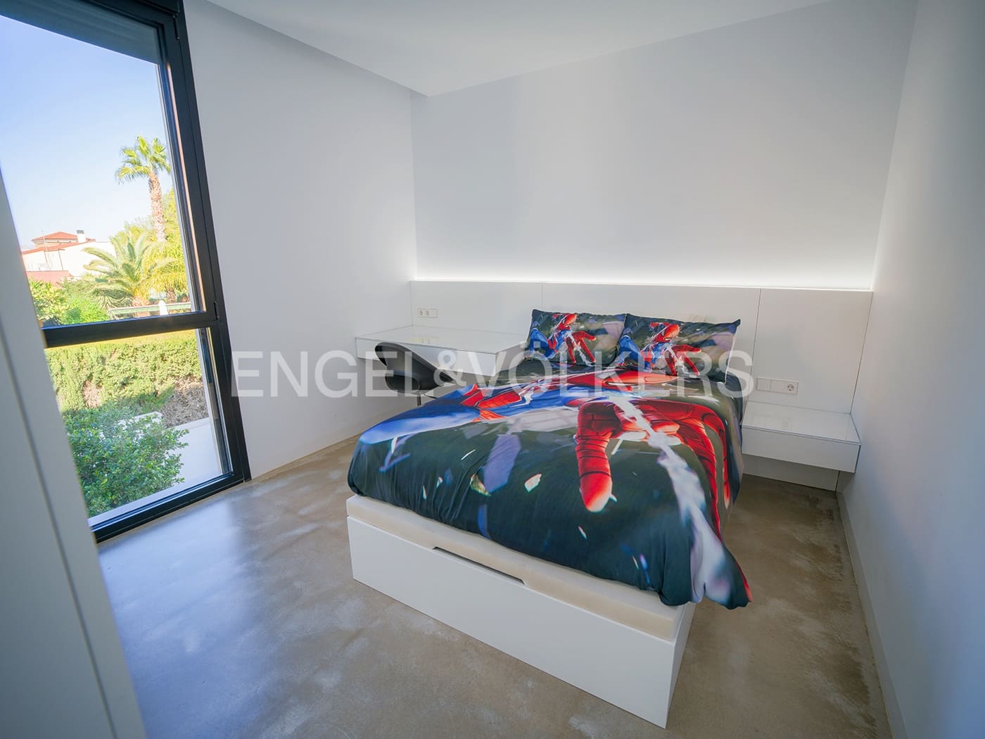5 soveværelse Villa til salg i Alicante by med swimmingpool garage - € 2.100.000 (Ref: 8762651)