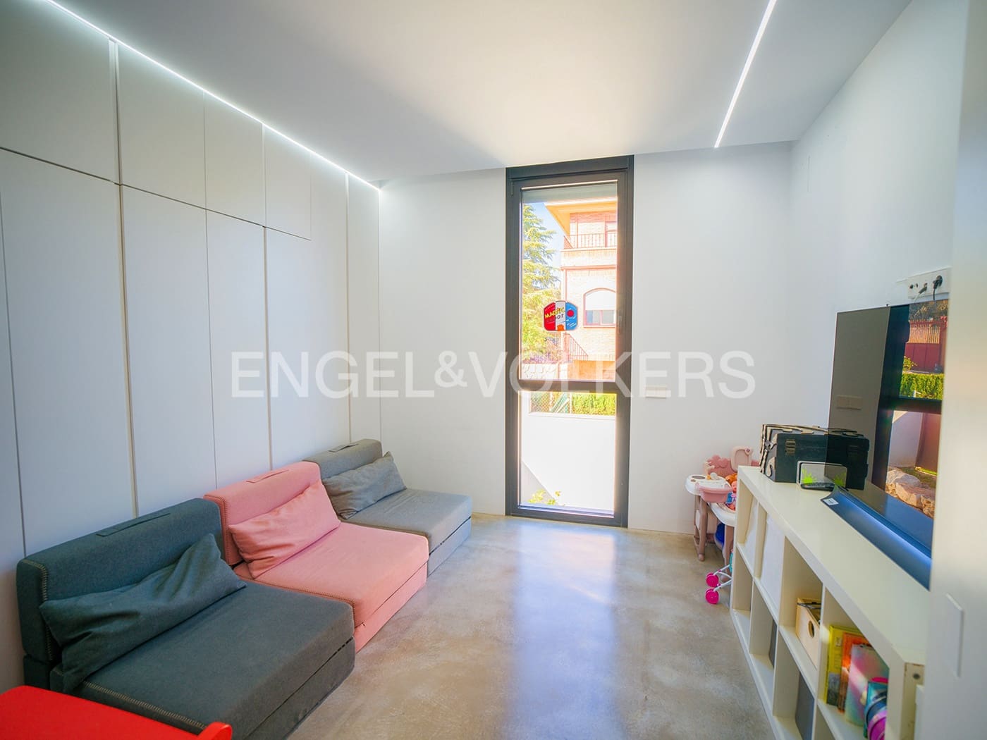 5 soveværelse Villa til salg i Alicante by med swimmingpool garage - € 2.100.000 (Ref: 8762651)