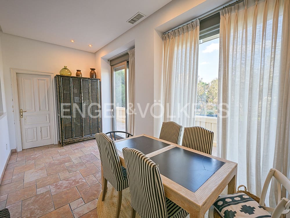 5 soveværelse Villa til salg i Alicante by med swimmingpool garage - € 1.900.000 (Ref: 8762652)